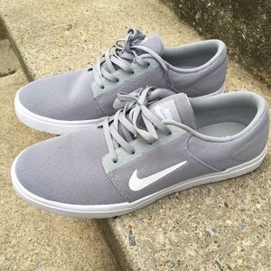 Men’s Nike Low Top